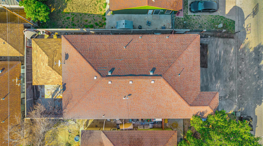 3501 Santa Barbara St, Laredo, Texas 78046, 5 Bedrooms Bedrooms, 10 Rooms Rooms,4 BathroomsBathrooms,Residential,For Sale,3501 Santa Barbara St,20254829