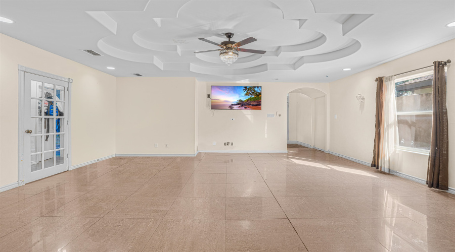 3501 Santa Barbara St, Laredo, Texas 78046, 5 Bedrooms Bedrooms, 10 Rooms Rooms,4 BathroomsBathrooms,Residential,For Sale,3501 Santa Barbara St,20254829