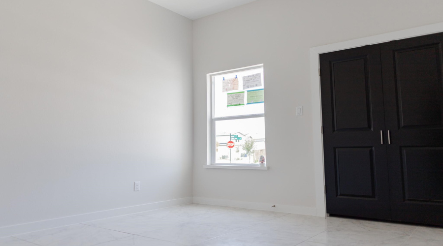 5516 Raven Dr., Laredo, Texas 78046, 4 Bedrooms Bedrooms, 5 Rooms Rooms,2 BathroomsBathrooms,Residential,For Sale,5516 Raven Dr.,20252617