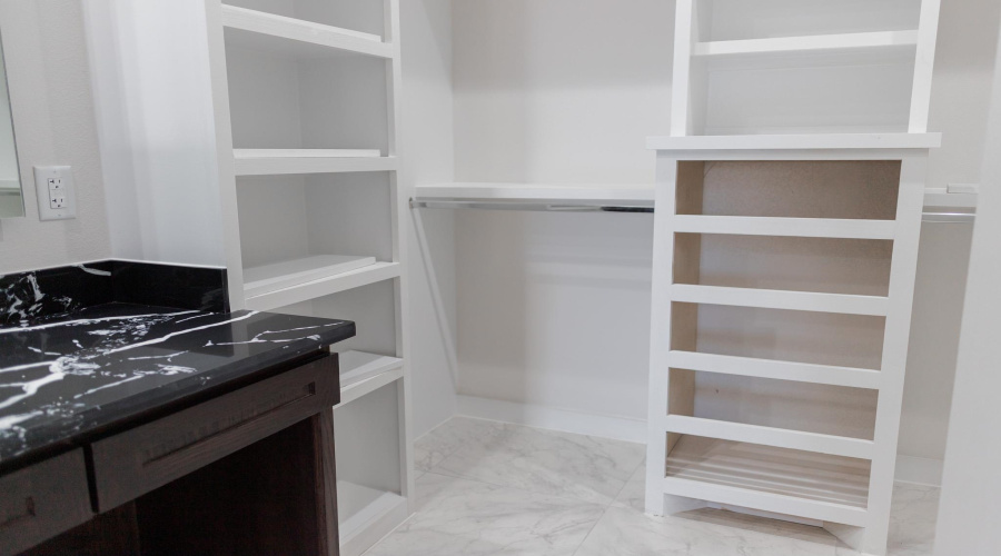 5516 Raven Dr., Laredo, Texas 78046, 4 Bedrooms Bedrooms, 5 Rooms Rooms,2 BathroomsBathrooms,Residential,For Sale,5516 Raven Dr.,20252617