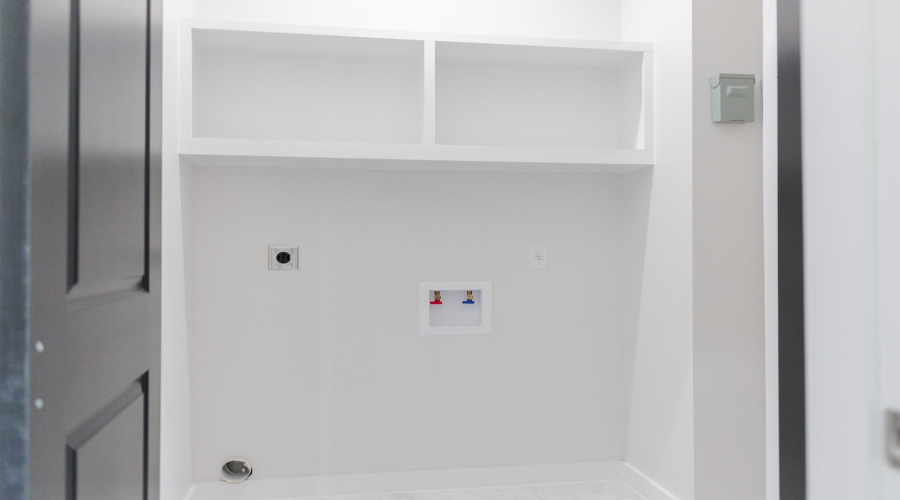 5516 Raven Dr., Laredo, Texas 78046, 4 Bedrooms Bedrooms, 5 Rooms Rooms,2 BathroomsBathrooms,Residential,For Sale,5516 Raven Dr.,20252617