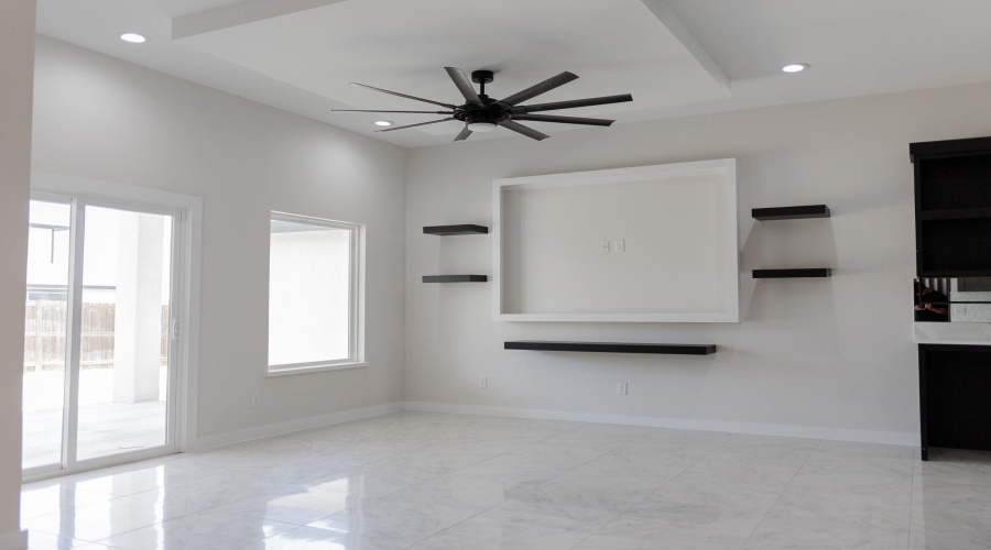 5516 Raven Dr., Laredo, Texas 78046, 4 Bedrooms Bedrooms, 5 Rooms Rooms,2 BathroomsBathrooms,Residential,For Sale,5516 Raven Dr.,20252617