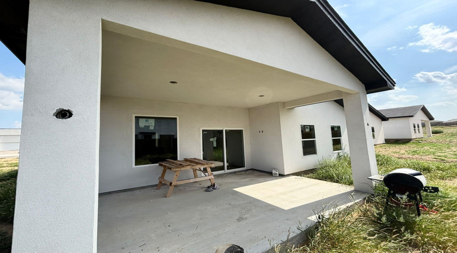 5510 Raven Dr., LAREDO, Texas 78046-0000, 3 Bedrooms Bedrooms, 4 Rooms Rooms,2 BathroomsBathrooms,Residential,For Sale,5510 Raven Dr.,20252947