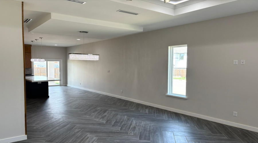 5518 Raven Dr., LAREDO, Texas 78046, 4 Bedrooms Bedrooms, 5 Rooms Rooms,2 BathroomsBathrooms,Residential,For Sale,5518 Raven Dr.,20252985