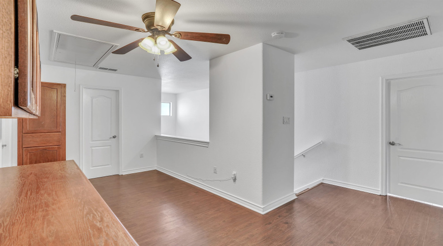 9813 Sandhill Dr, Laredo, Texas 78045, 3 Bedrooms Bedrooms, 6 Rooms Rooms,2 BathroomsBathrooms,Residential,For Rent,9813 Sandhill Dr,20254835