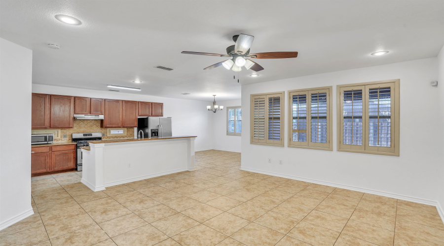 9813 Sandhill Dr, Laredo, Texas 78045, 3 Bedrooms Bedrooms, 6 Rooms Rooms,2 BathroomsBathrooms,Residential,For Rent,9813 Sandhill Dr,20254835