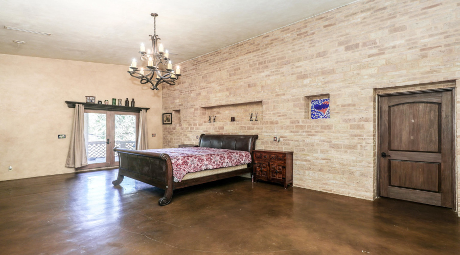 1420 Mier St, Laredo, Texas 78040-8730, 4 Bedrooms Bedrooms, 7 Rooms Rooms,5 BathroomsBathrooms,Residential,For Sale,1420 Mier St,20251995