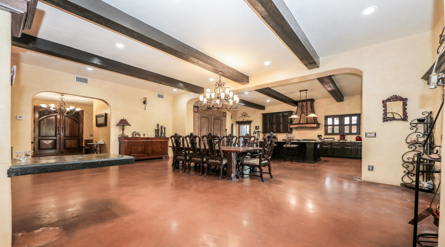 1420 Mier St, Laredo, Texas 78040-8730, 4 Bedrooms Bedrooms, 7 Rooms Rooms,5 BathroomsBathrooms,Residential,For Sale,1420 Mier St,20251995