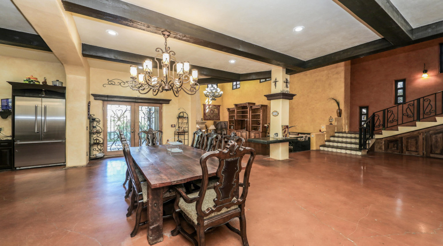 1420 Mier St, Laredo, Texas 78040-8730, 4 Bedrooms Bedrooms, 7 Rooms Rooms,5 BathroomsBathrooms,Residential,For Sale,1420 Mier St,20251995