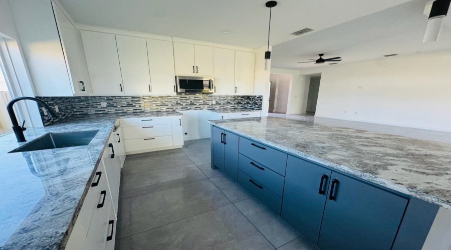 420 Placido Dr, LAREDO, Texas 78045, 4 Bedrooms Bedrooms, 6 Rooms Rooms,2 BathroomsBathrooms,Residential,For Rent,420 Placido Dr,20254836