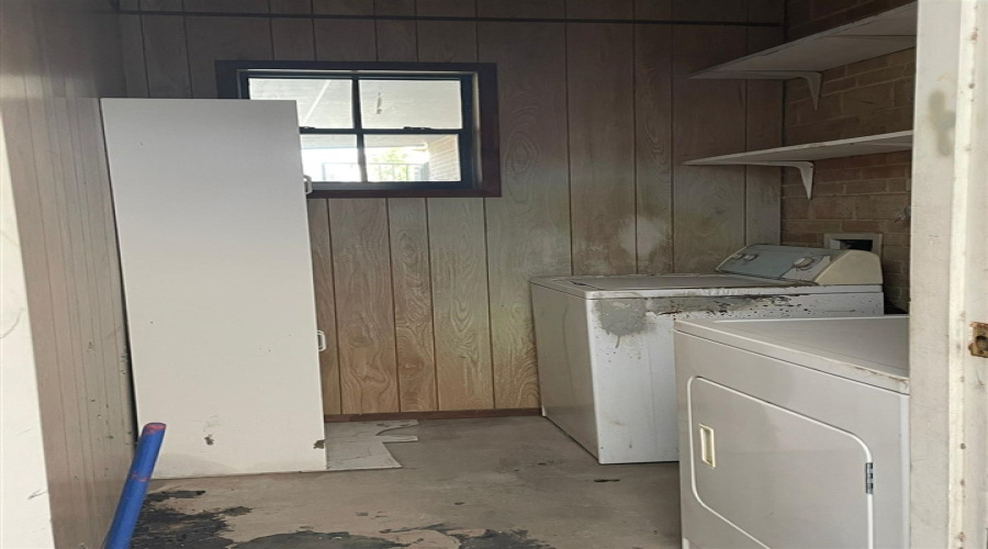 262 W Calton Rd, Laredo, Texas 78041, 2 Bedrooms Bedrooms, 6 Rooms Rooms,2 BathroomsBathrooms,Residential,For Rent,262 W Calton Rd,20254837