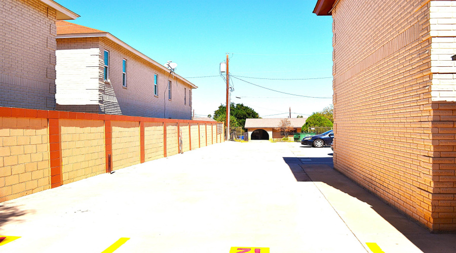 1719 Willow St, Laredo, Texas 78043, ,Multi-family,For Sale,1719 Willow St,20254840