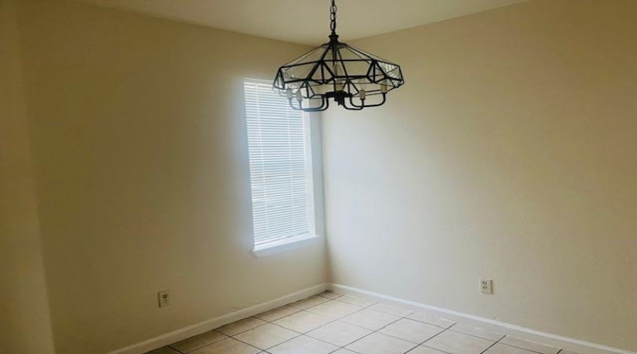 100 E Aurora St, Laredo, Texas 78041, 1 Bedroom Bedrooms, 4 Rooms Rooms,1 BathroomBathrooms,Residential,For Sale,100 E Aurora St,20254843