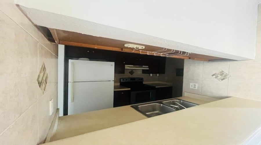 100 E Aurora St, Laredo, Texas 78041, 1 Bedroom Bedrooms, 4 Rooms Rooms,1 BathroomBathrooms,Residential,For Sale,100 E Aurora St,20254843