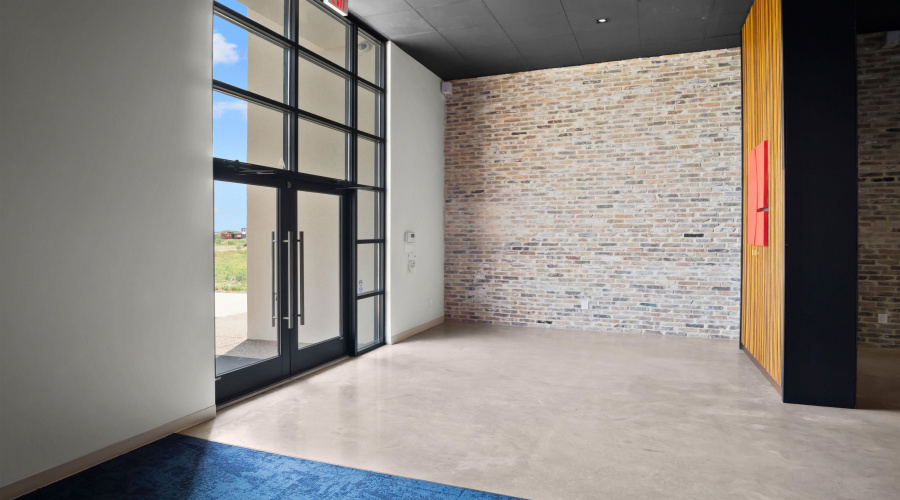 7010 Rocio Dr, Laredo, Texas 78041, 1 Room Rooms,1 BathroomBathrooms,Commercial retail/office,For Rent,7010 Rocio Dr,20253984