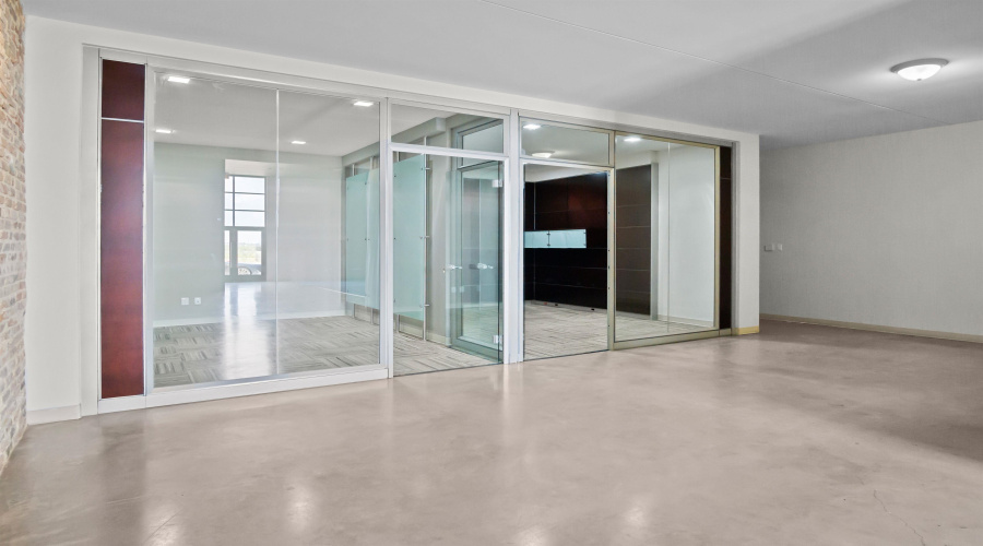 7010 Rocio Dr, Laredo, Texas 78041, 1 Room Rooms,1 BathroomBathrooms,Commercial retail/office,For Rent,7010 Rocio Dr,20253984