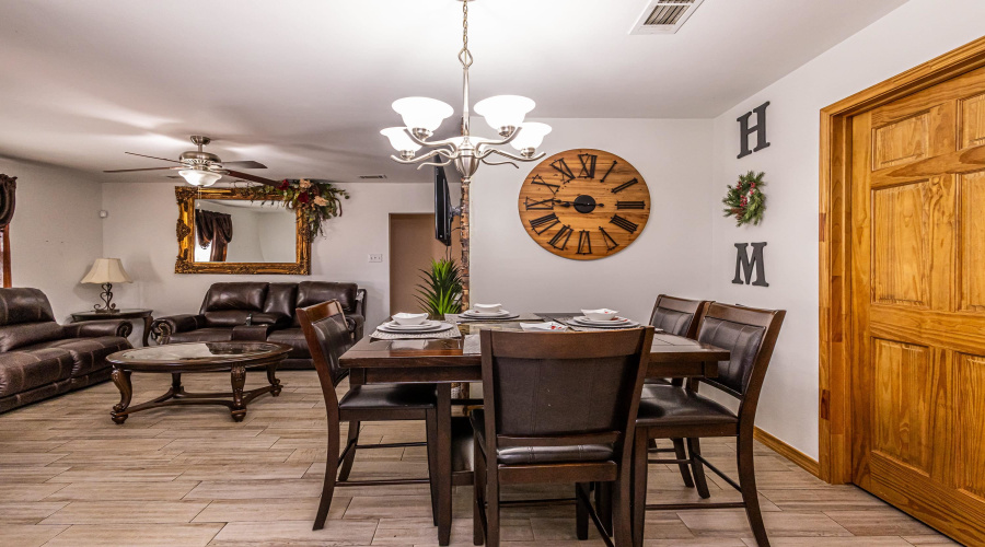 9618 Mallard Lp, Laredo, Texas 78045, 3 Bedrooms Bedrooms, 6 Rooms Rooms,2 BathroomsBathrooms,Residential,For Rent,9618 Mallard Lp,20254848