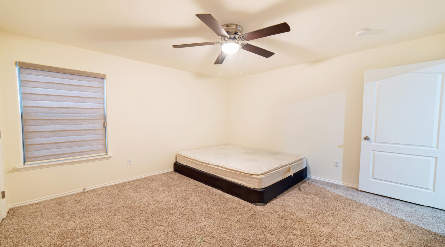 5618 Lonestar, Laredo, Texas 78046, 3 Bedrooms Bedrooms, 6 Rooms Rooms,2 BathroomsBathrooms,Residential,For Sale,5618 Lonestar,20254851