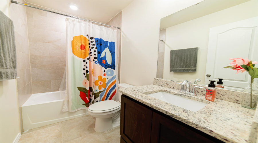 5618 Lonestar, Laredo, Texas 78046, 3 Bedrooms Bedrooms, 6 Rooms Rooms,2 BathroomsBathrooms,Residential,For Sale,5618 Lonestar,20254851