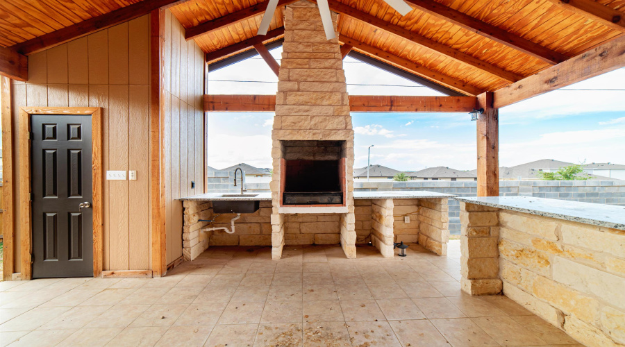 5618 Lonestar, Laredo, Texas 78046, 3 Bedrooms Bedrooms, 6 Rooms Rooms,2 BathroomsBathrooms,Residential,For Sale,5618 Lonestar,20254851