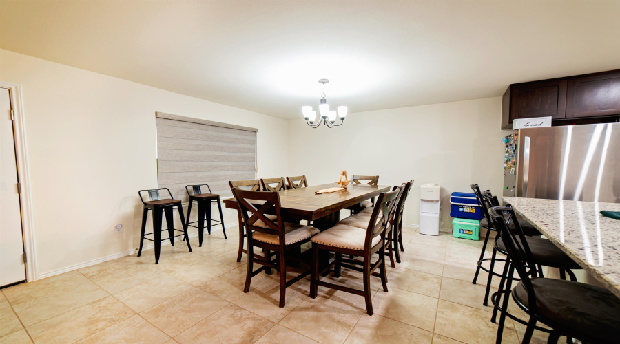 5618 Lonestar, Laredo, Texas 78046, 3 Bedrooms Bedrooms, 6 Rooms Rooms,2 BathroomsBathrooms,Residential,For Sale,5618 Lonestar,20254851