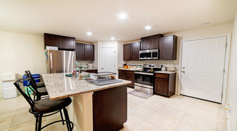 5618 Lonestar, Laredo, Texas 78046, 3 Bedrooms Bedrooms, 6 Rooms Rooms,2 BathroomsBathrooms,Residential,For Sale,5618 Lonestar,20254851