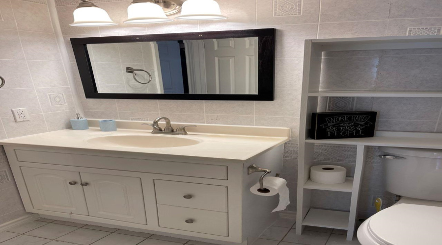 307 Muller Memorial Blvd, Laredo, Texas 78045, 2 Bedrooms Bedrooms, 4 Rooms Rooms,1 BathroomBathrooms,Residential,For Rent,307 Muller Memorial Blvd,20254852