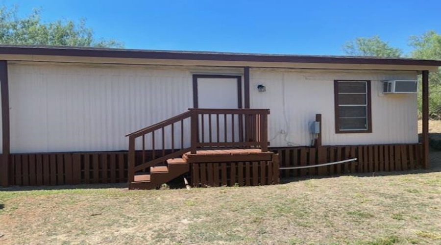 307 Muller Memorial Blvd, Laredo, Texas 78045, 2 Bedrooms Bedrooms, 4 Rooms Rooms,1 BathroomBathrooms,Residential,For Rent,307 Muller Memorial Blvd,20254852