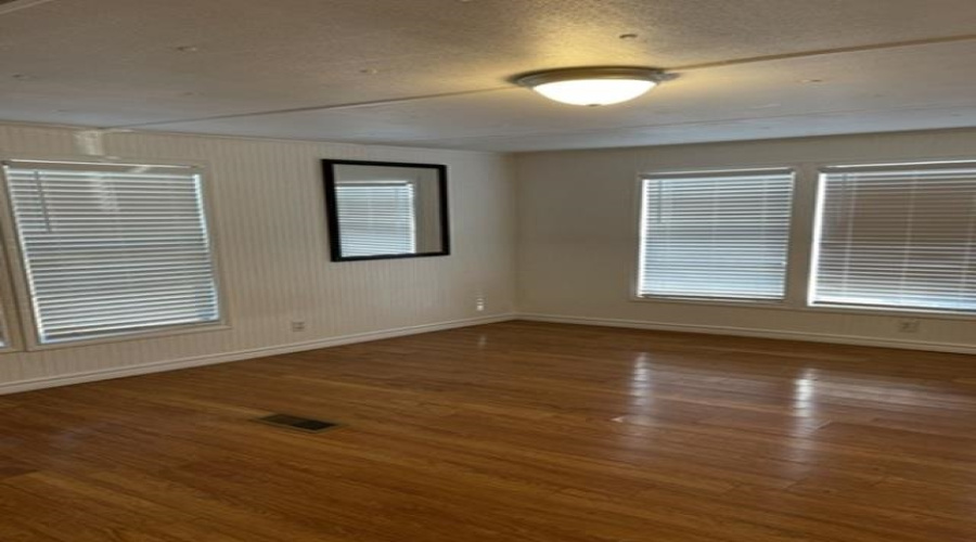 307 Muller Memorial Blvd, Laredo, Texas 78045, 2 Bedrooms Bedrooms, 4 Rooms Rooms,1 BathroomBathrooms,Residential,For Rent,307 Muller Memorial Blvd,20254852
