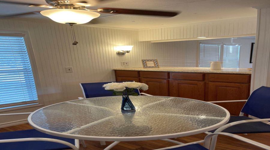 307 Muller Memorial Blvd, Laredo, Texas 78045, 2 Bedrooms Bedrooms, 4 Rooms Rooms,1 BathroomBathrooms,Residential,For Rent,307 Muller Memorial Blvd,20254852