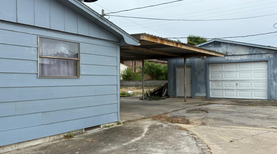 2153 Willow Cove Dr., Zapata, Texas 78076, 2 Bedrooms Bedrooms, 4 Rooms Rooms,1 BathroomBathrooms,Residential,For Sale,2153 Willow Cove Dr.,20251952