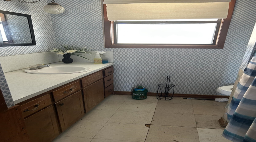 2153 Willow Cove Dr., Zapata, Texas 78076, 2 Bedrooms Bedrooms, 4 Rooms Rooms,1 BathroomBathrooms,Residential,For Sale,2153 Willow Cove Dr.,20251952