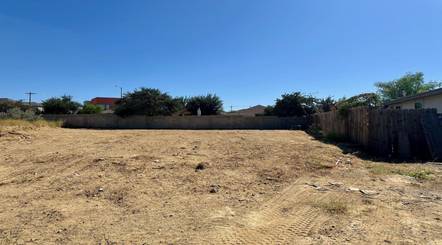 423 Peyramale Ct, Laredo, Texas 78045, 3 Bedrooms Bedrooms, 7 Rooms Rooms,2 BathroomsBathrooms,Residential,For Sale,423 Peyramale Ct,20254857