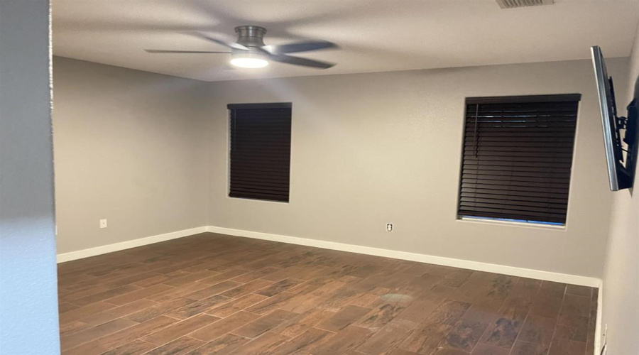 101 Jacales Ct, Laredo, Texas 78045, 3 Bedrooms Bedrooms, 5 Rooms Rooms,2 BathroomsBathrooms,Residential,For Rent,101 Jacales Ct,20254859