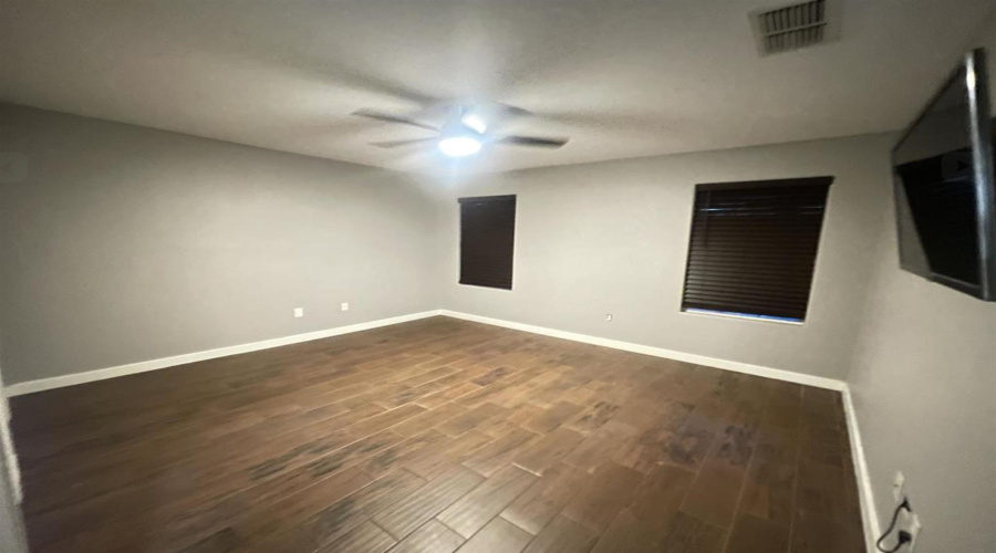 101 Jacales Ct, Laredo, Texas 78045, 3 Bedrooms Bedrooms, 5 Rooms Rooms,2 BathroomsBathrooms,Residential,For Rent,101 Jacales Ct,20254859
