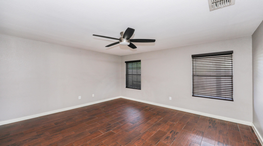 101 Jacales Ct, Laredo, Texas 78045, 3 Bedrooms Bedrooms, 5 Rooms Rooms,2 BathroomsBathrooms,Residential,For Rent,101 Jacales Ct,20254859