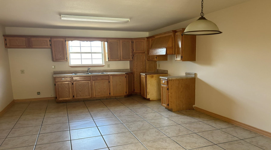 2903 S Martin Ave, Laredo, Texas 78046, 1 Bedroom Bedrooms, 5 Rooms Rooms,1 BathroomBathrooms,Residential,For Rent,2903 S Martin Ave,20254860