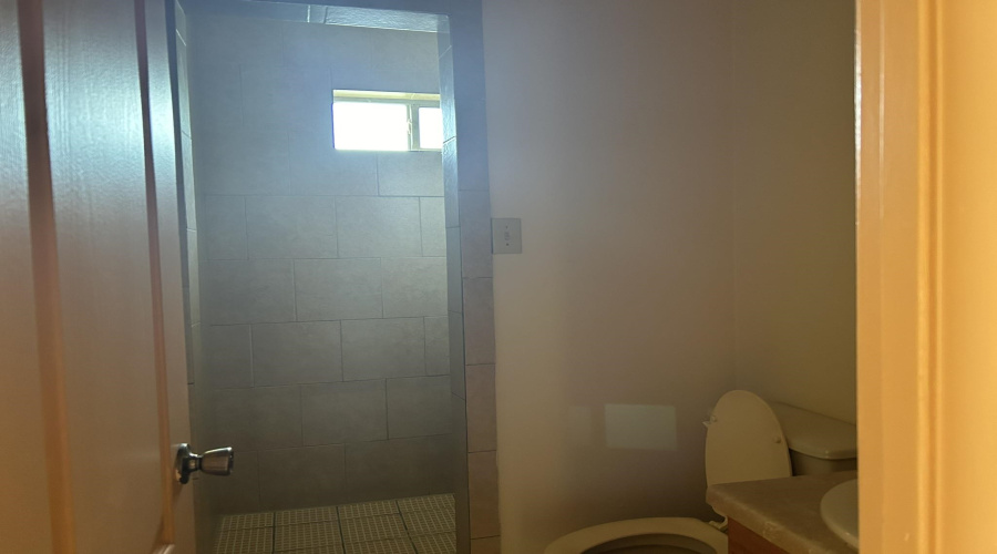 2903 S Martin Ave, Laredo, Texas 78046, 1 Bedroom Bedrooms, 5 Rooms Rooms,1 BathroomBathrooms,Residential,For Rent,2903 S Martin Ave,20254860