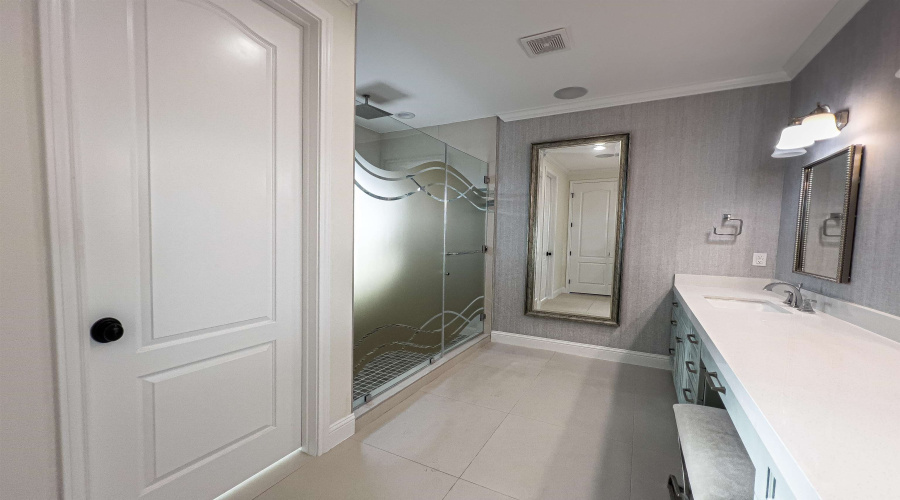 2801 Mario Puzo Dr, Laredo, Texas 78041, 5 Bedrooms Bedrooms, 6 Rooms Rooms,5 BathroomsBathrooms,Residential,For Sale,2801 Mario Puzo Dr,20254861