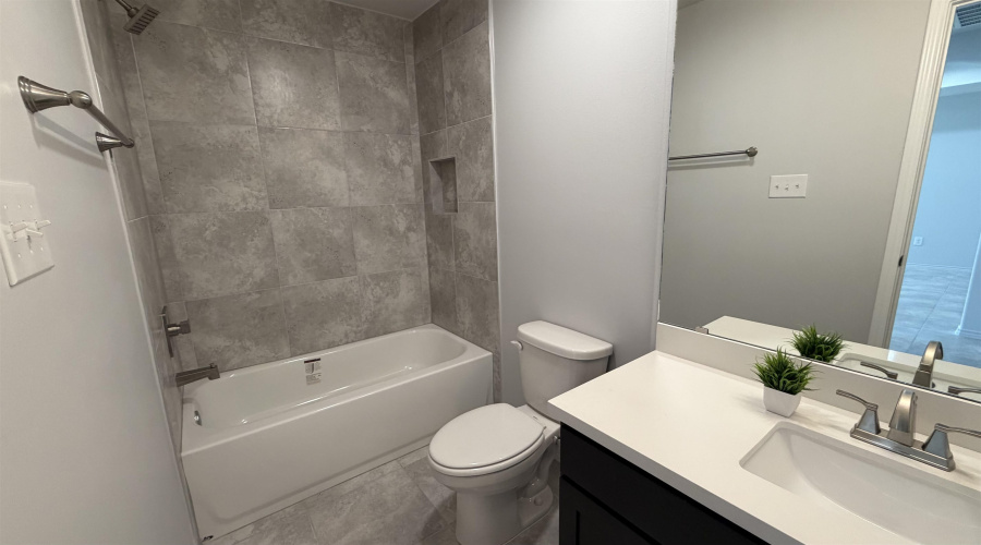 799 Monasterio Dr., Laredo, Texas 78046, 3 Bedrooms Bedrooms, 6 Rooms Rooms,2 BathroomsBathrooms,Residential,For Sale,799 Monasterio Dr.,20254863