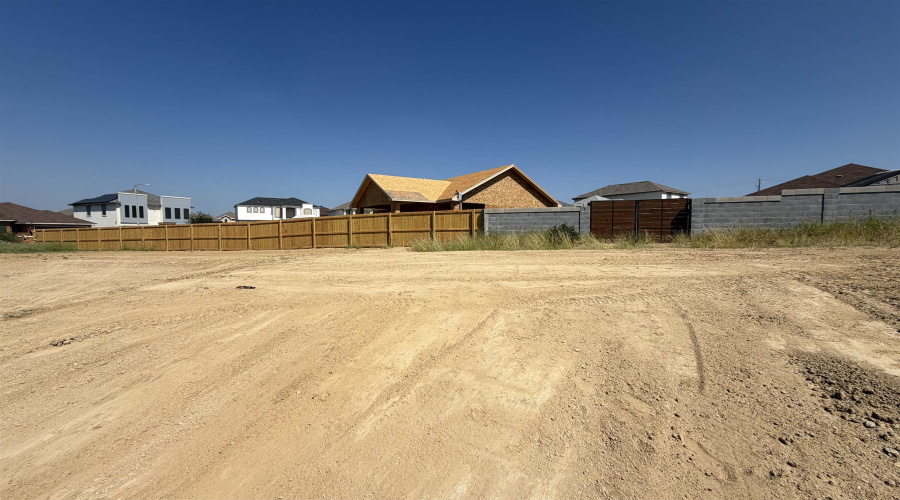 799 Monasterio Dr., Laredo, Texas 78046, 3 Bedrooms Bedrooms, 6 Rooms Rooms,2 BathroomsBathrooms,Residential,For Sale,799 Monasterio Dr.,20254863