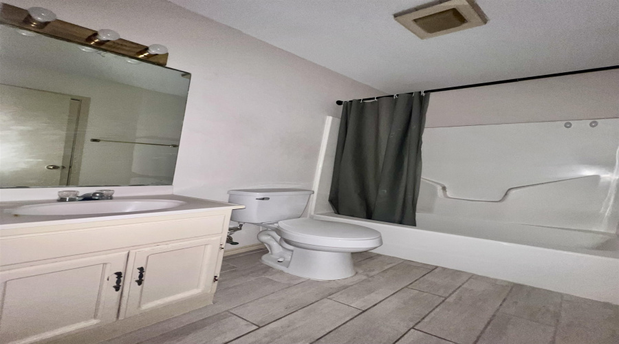 216 E Cherry Lane, LAREDO, Texas 78041, 2 Bedrooms Bedrooms, 4 Rooms Rooms,1 BathroomBathrooms,Residential,For Rent,216 E Cherry Lane,20254865