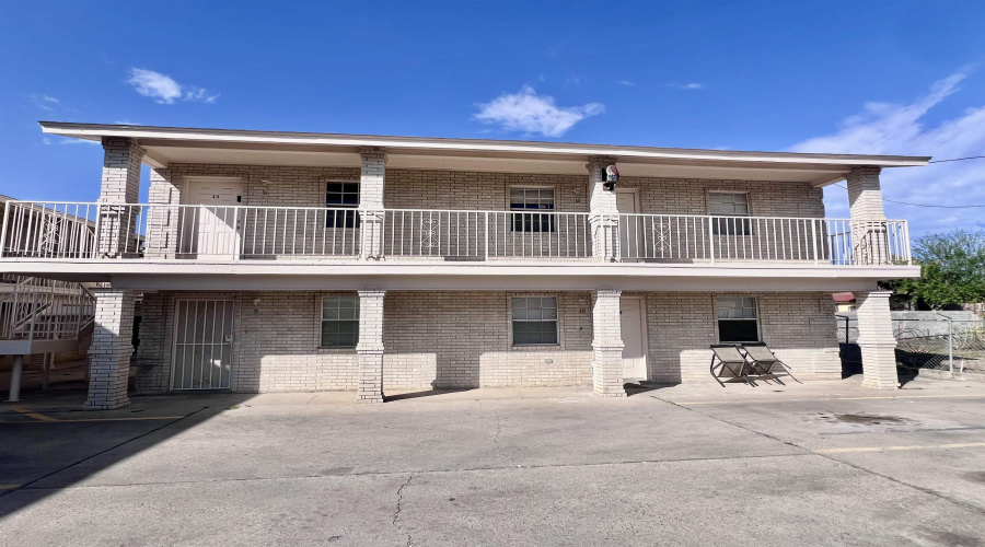 216 E Cherry Lane, LAREDO, Texas 78041, 2 Bedrooms Bedrooms, 4 Rooms Rooms,1 BathroomBathrooms,Residential,For Rent,216 E Cherry Lane,20254865