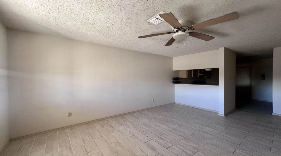 216 E Cherry Lane, LAREDO, Texas 78041, 2 Bedrooms Bedrooms, 4 Rooms Rooms,1 BathroomBathrooms,Residential,For Rent,216 E Cherry Lane,20254865
