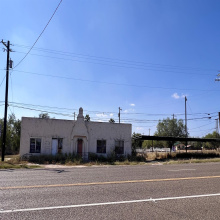 205 S Smith, Hebbronville, Texas 78361, ,2 BathroomsBathrooms,Commercial retail/office,For Sale,205 S Smith,20254868