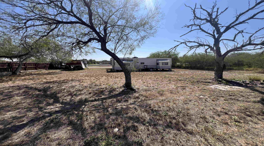 615 Railroad Dr, Benavides, Texas 78341, ,Land,For Sale,615 Railroad Dr,20254866
