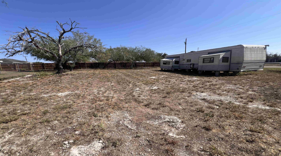 615 Railroad Dr, Benavides, Texas 78341, ,Land,For Sale,615 Railroad Dr,20254866