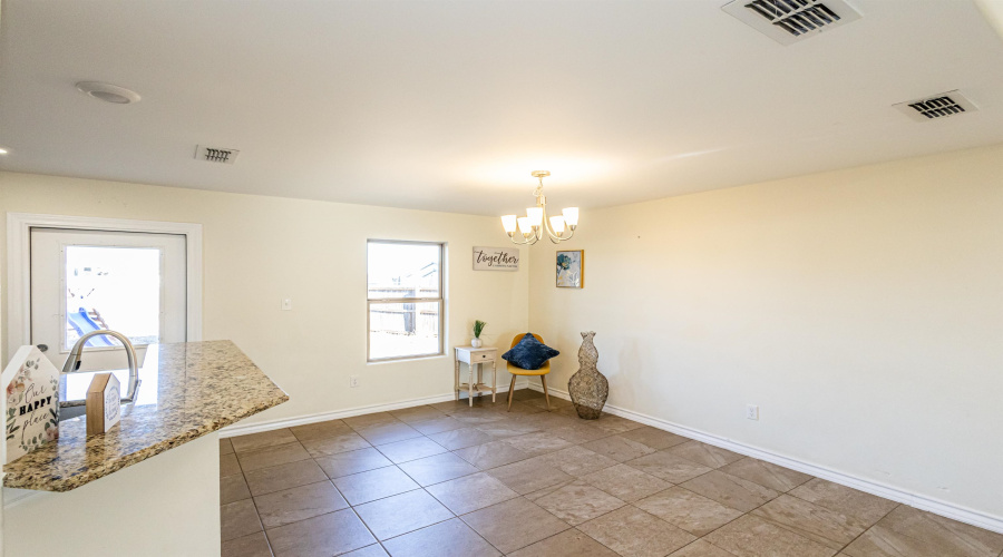 3508 Eduardo E Hayes Rd., LAREDO, Texas 78046, 3 Bedrooms Bedrooms, 7 Rooms Rooms,2 BathroomsBathrooms,Residential,For Sale,3508 Eduardo E Hayes Rd.,20253374