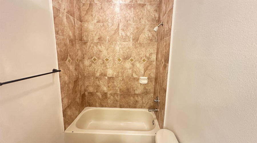 1511 Texoma St, Laredo, Texas 78046, 3 Bedrooms Bedrooms, 4 Rooms Rooms,2 BathroomsBathrooms,Residential,For Sale,1511 Texoma St,20254386