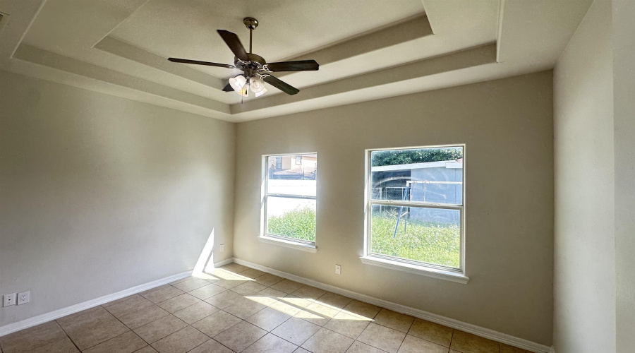 1511 Texoma St, Laredo, Texas 78046, 3 Bedrooms Bedrooms, 4 Rooms Rooms,2 BathroomsBathrooms,Residential,For Sale,1511 Texoma St,20254386